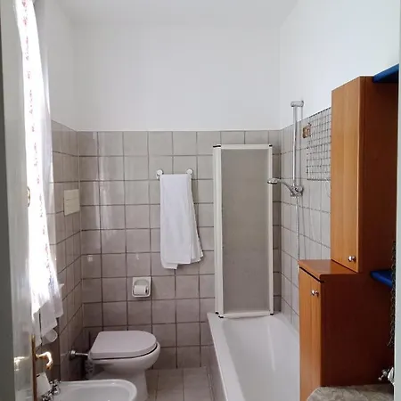 Il Cantuccio 3* ديسينسانو ديل غاردا